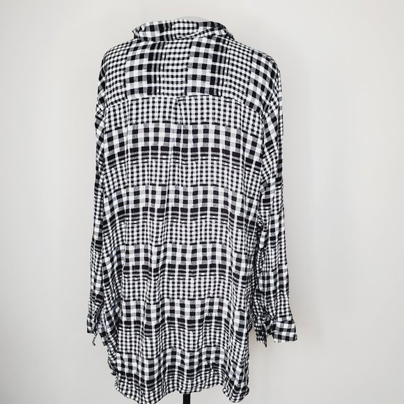 LOVE & LEGEND Gingham Button Down Shirt - Picture 4 of 8